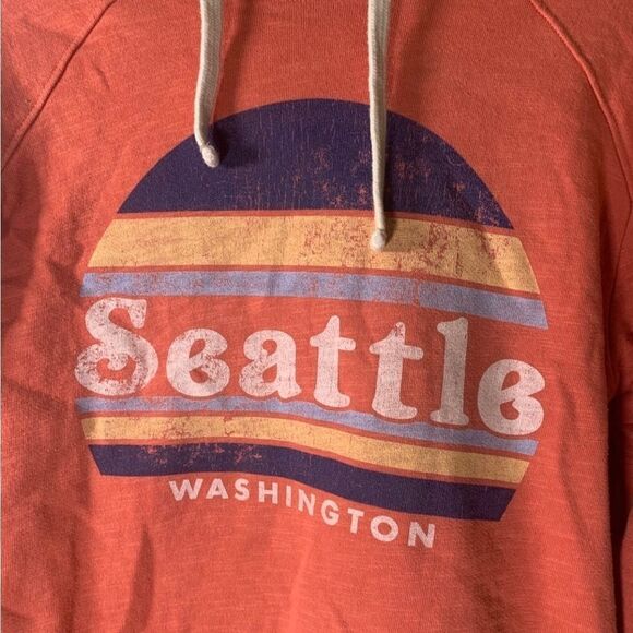 Unwind by League Small Coral Seattle Hoodie - Picture 3 of 5